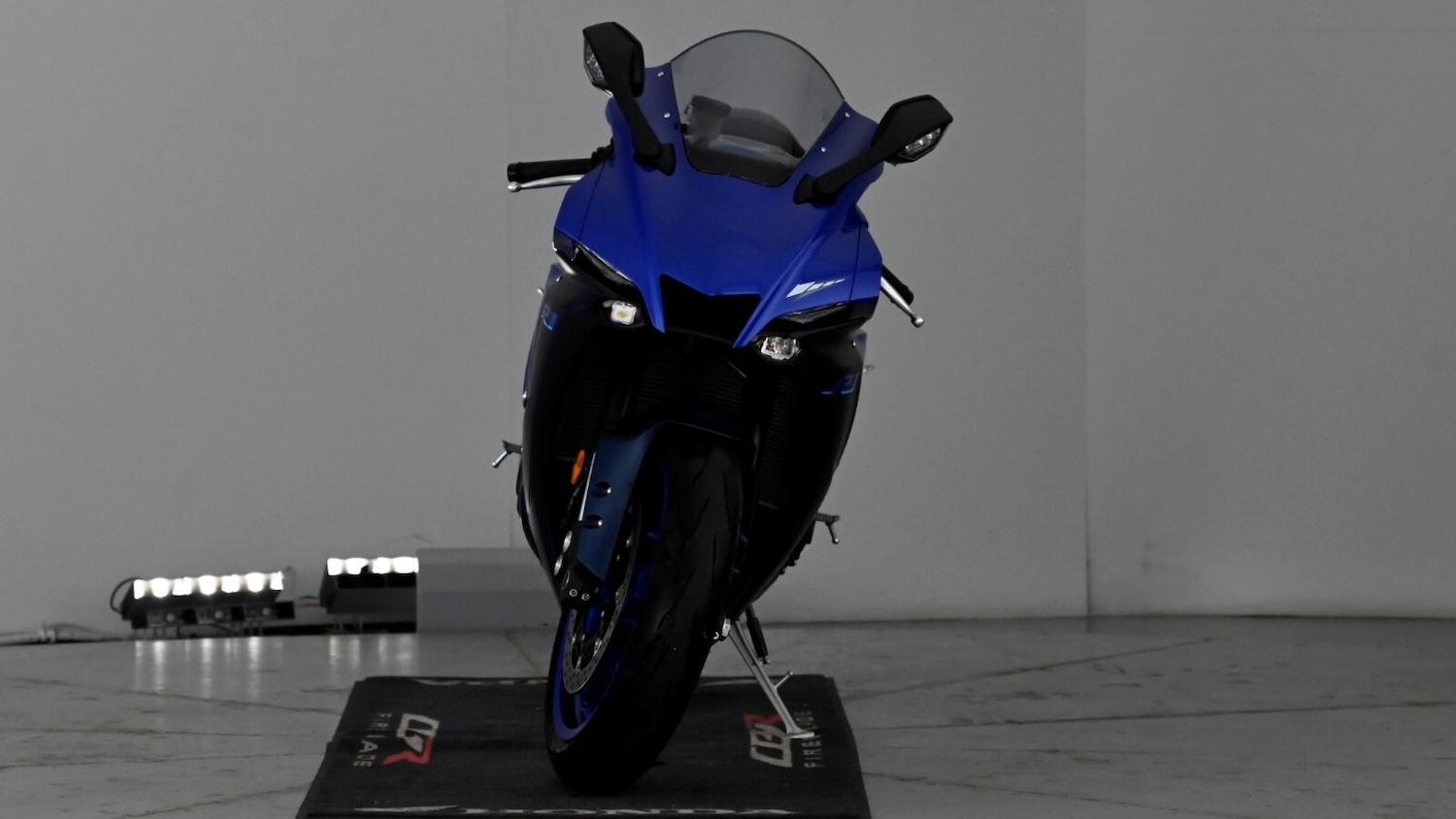 Yamaha R1