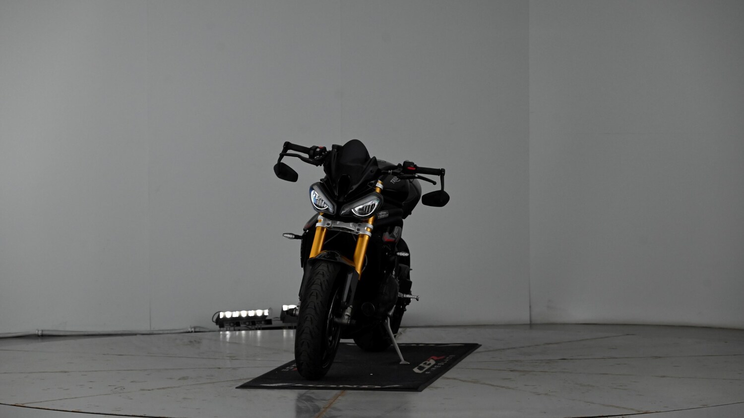 Triumph Speed Triple 1200