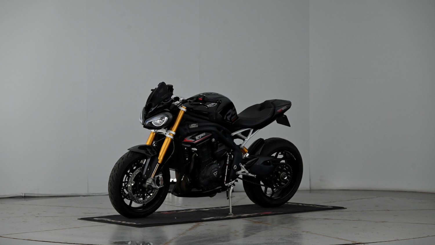 Triumph Speed Triple 1200