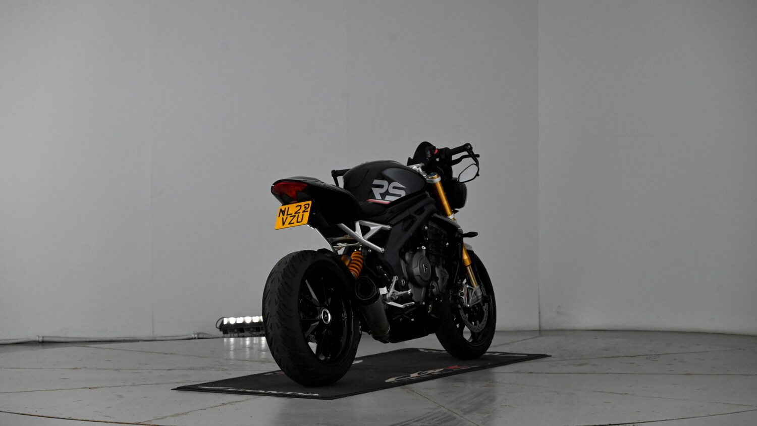 Triumph Speed Triple 1200