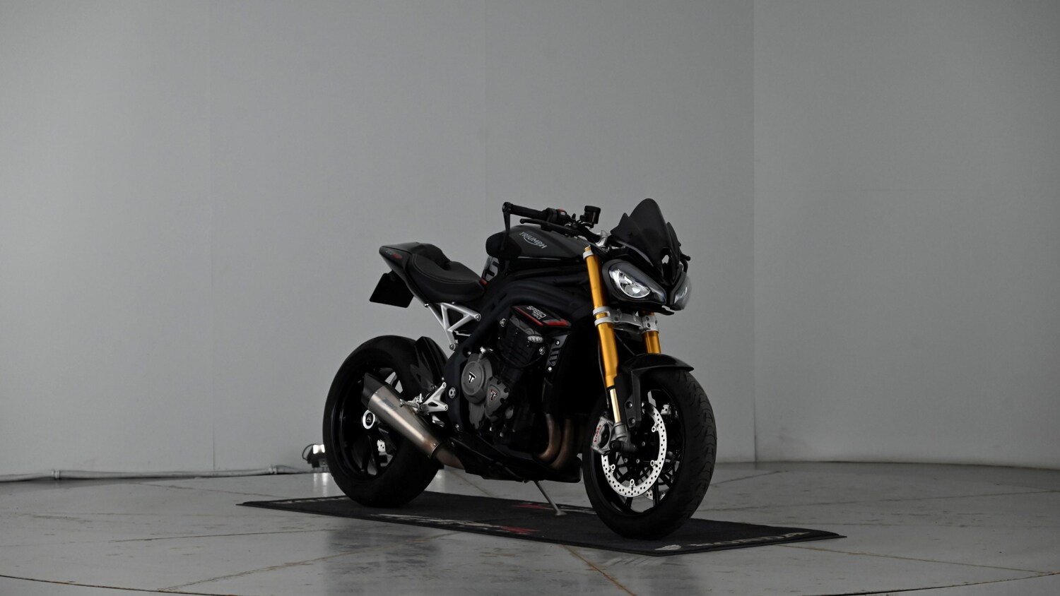 Triumph Speed Triple 1200