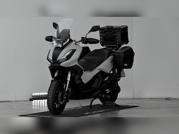 Used Honda ADV 350 2024 for sale - bike-77885400: Photo