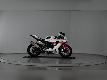 Used Yamaha R1 2022 for sale - bike-78418736: Photo