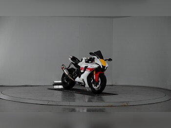 Used Yamaha R1 2022 for sale - bike-78418736: Photo