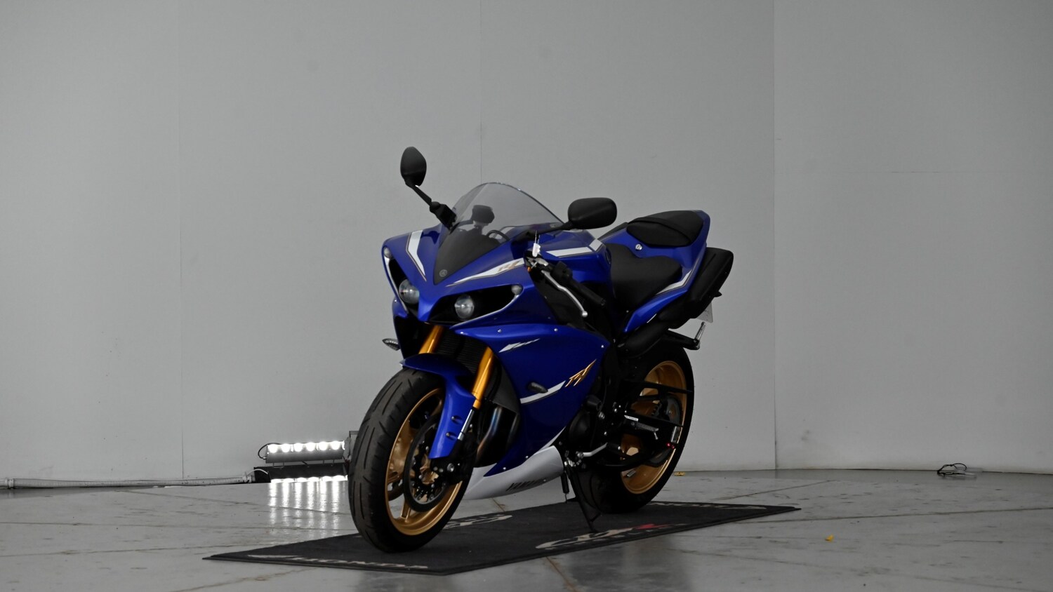 Yamaha R1