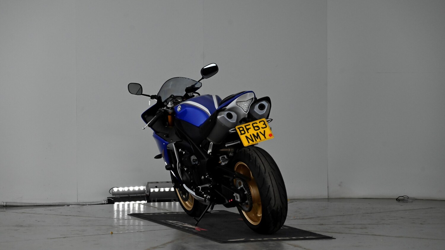 Yamaha R1