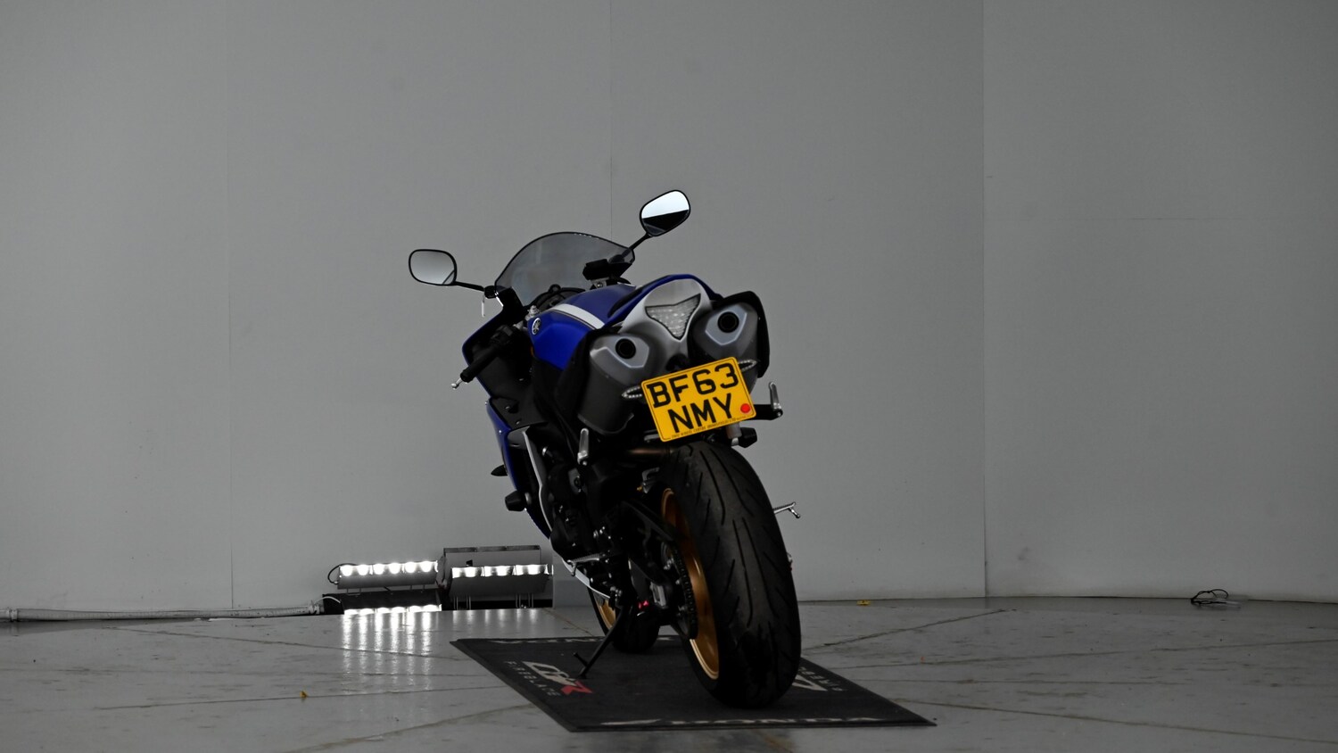 Yamaha R1