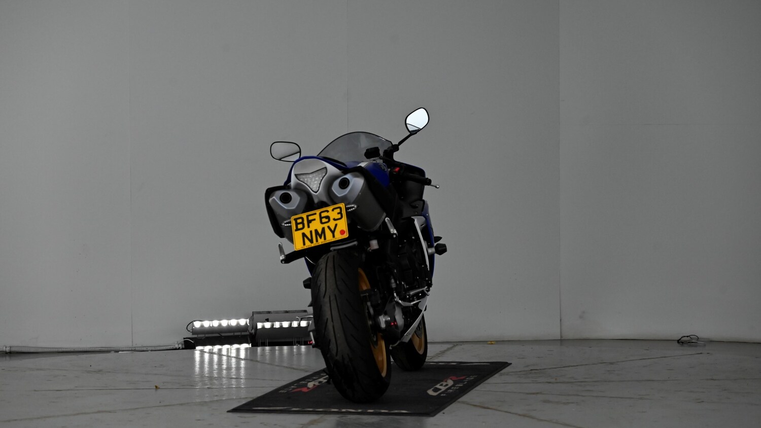 Yamaha R1