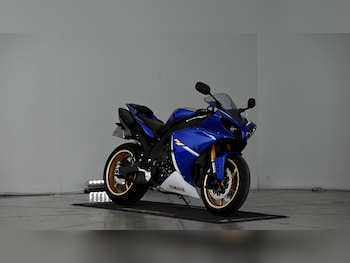 Used Yamaha R1 2014 for sale - bike-77826551: Photo