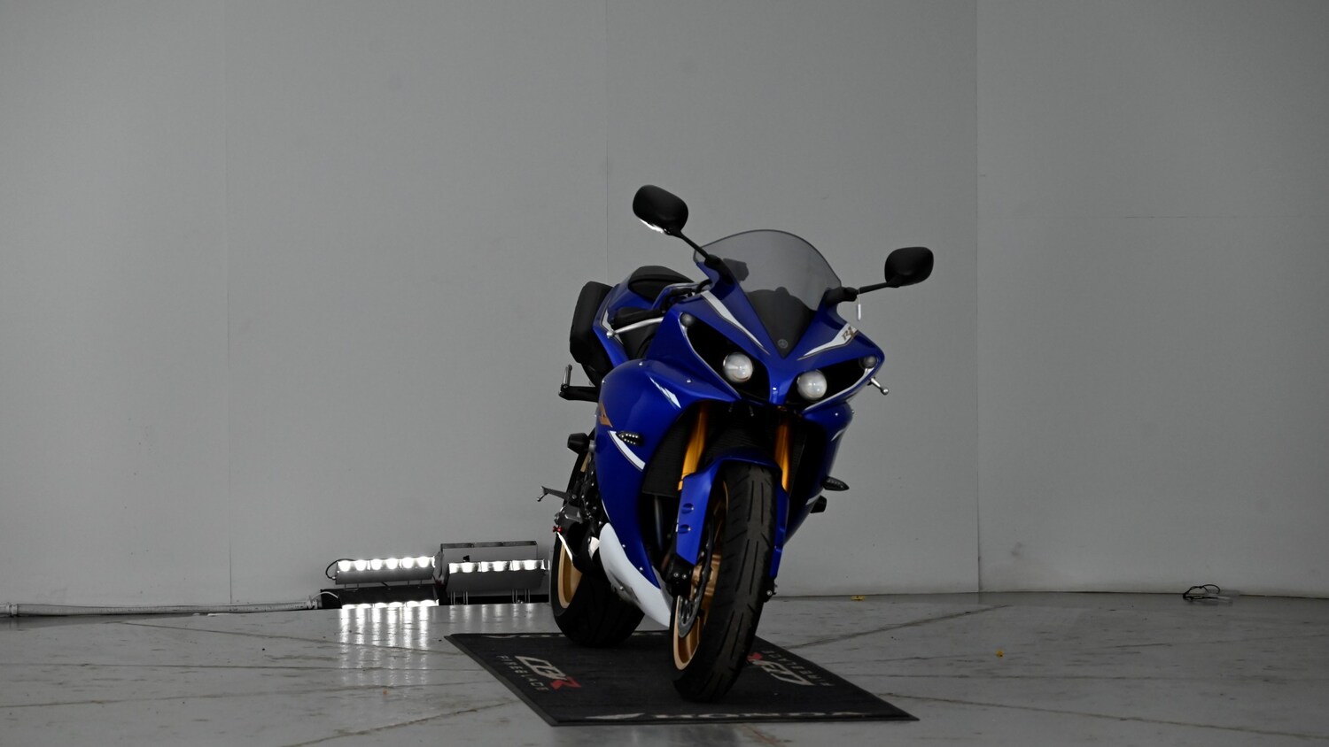 Yamaha R1
