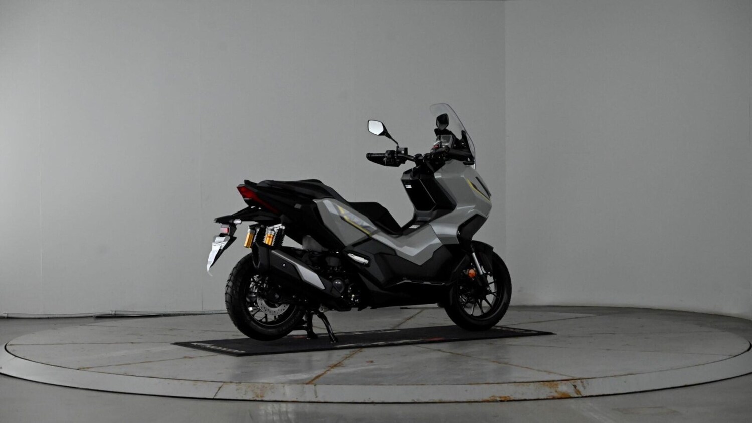 Used Honda ADV 350 for sale - 77975467: Photo 32