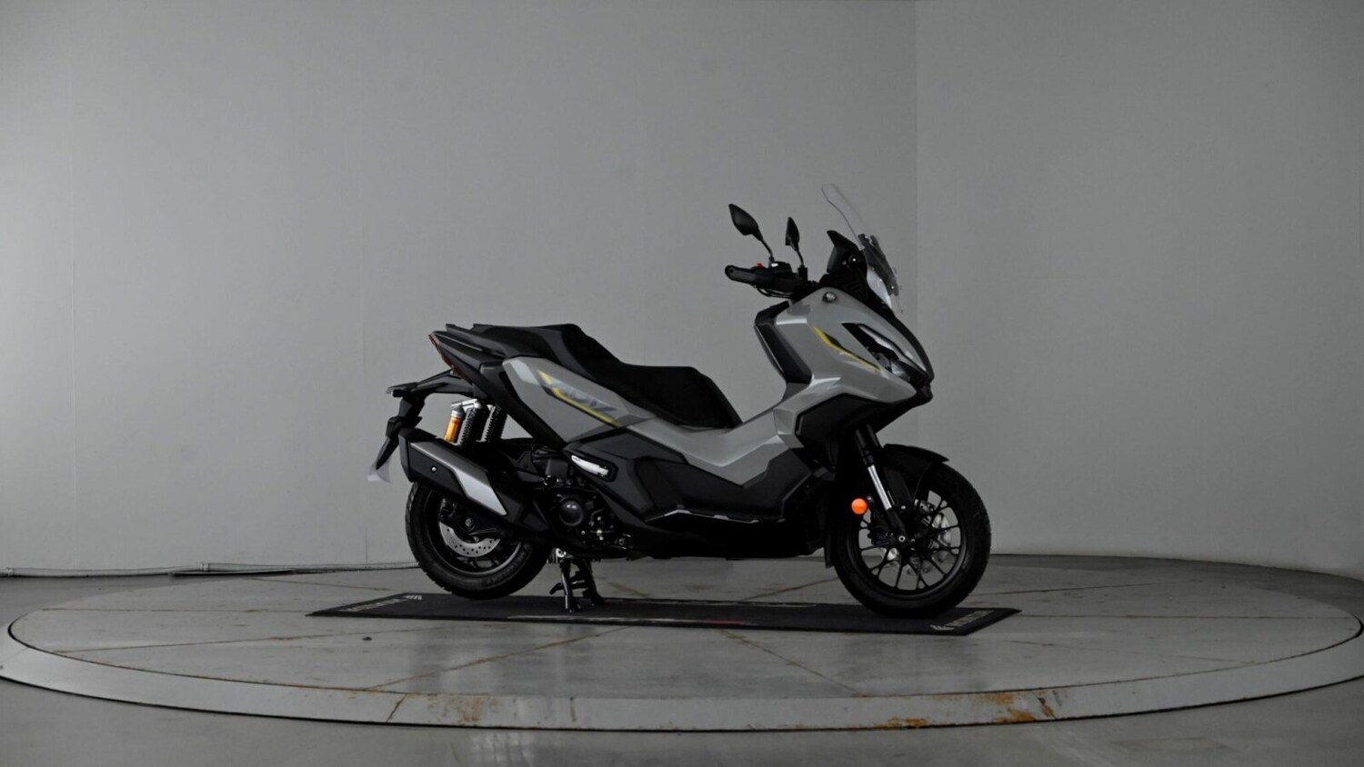 Used Honda ADV 350 for sale - 77975467: Photo 37