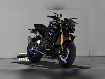 Used Yamaha MT-10 2022 for sale - bike-77934331: Photo