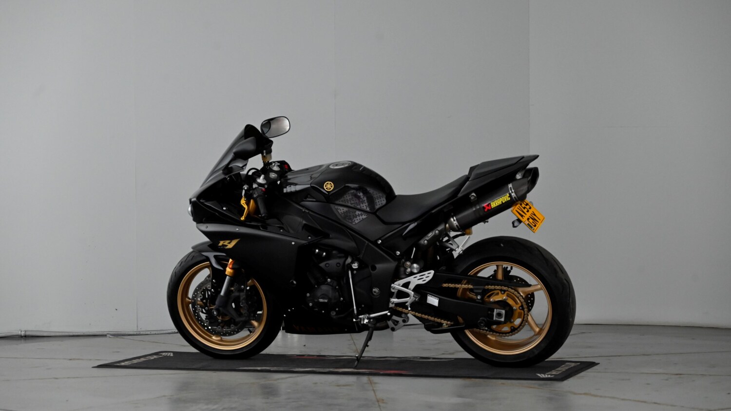 Yamaha R1