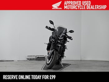 Used Yamaha MT-10 2018 for sale - bike-78892536: Photo