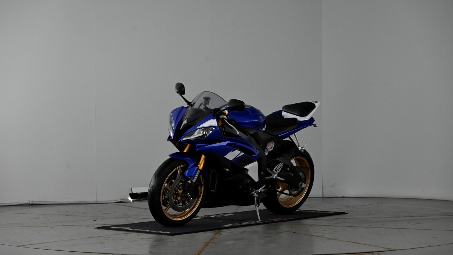 Yamaha R6