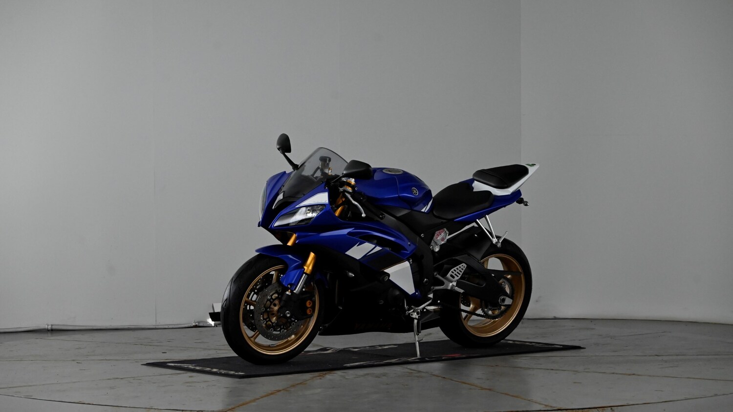 Yamaha R6