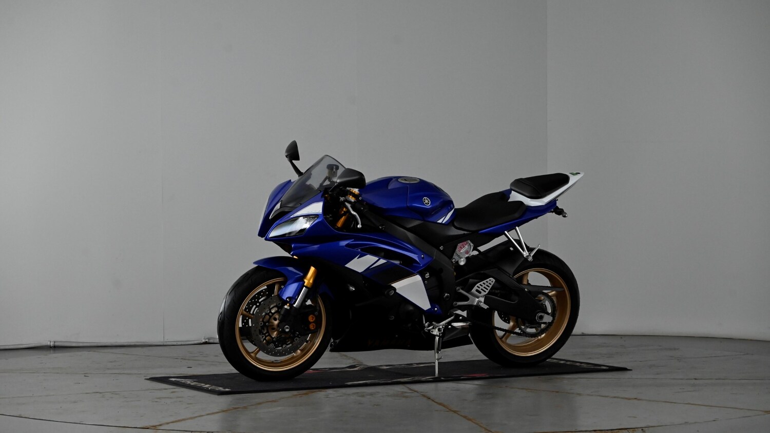 Yamaha R6