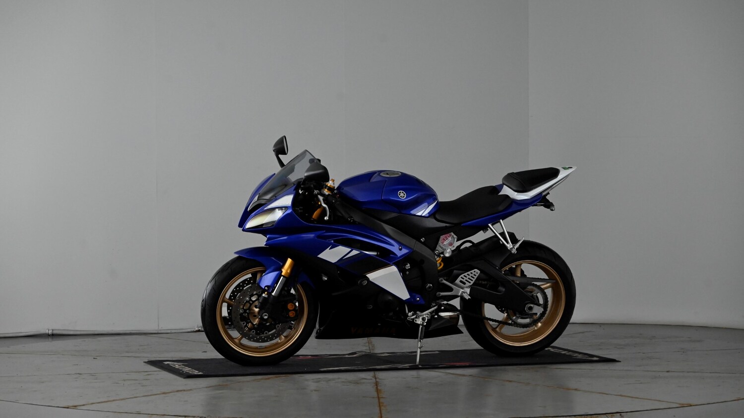 Yamaha R6