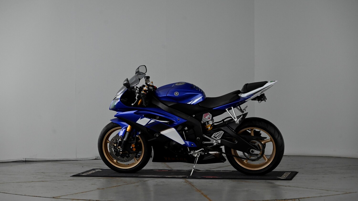Yamaha R6