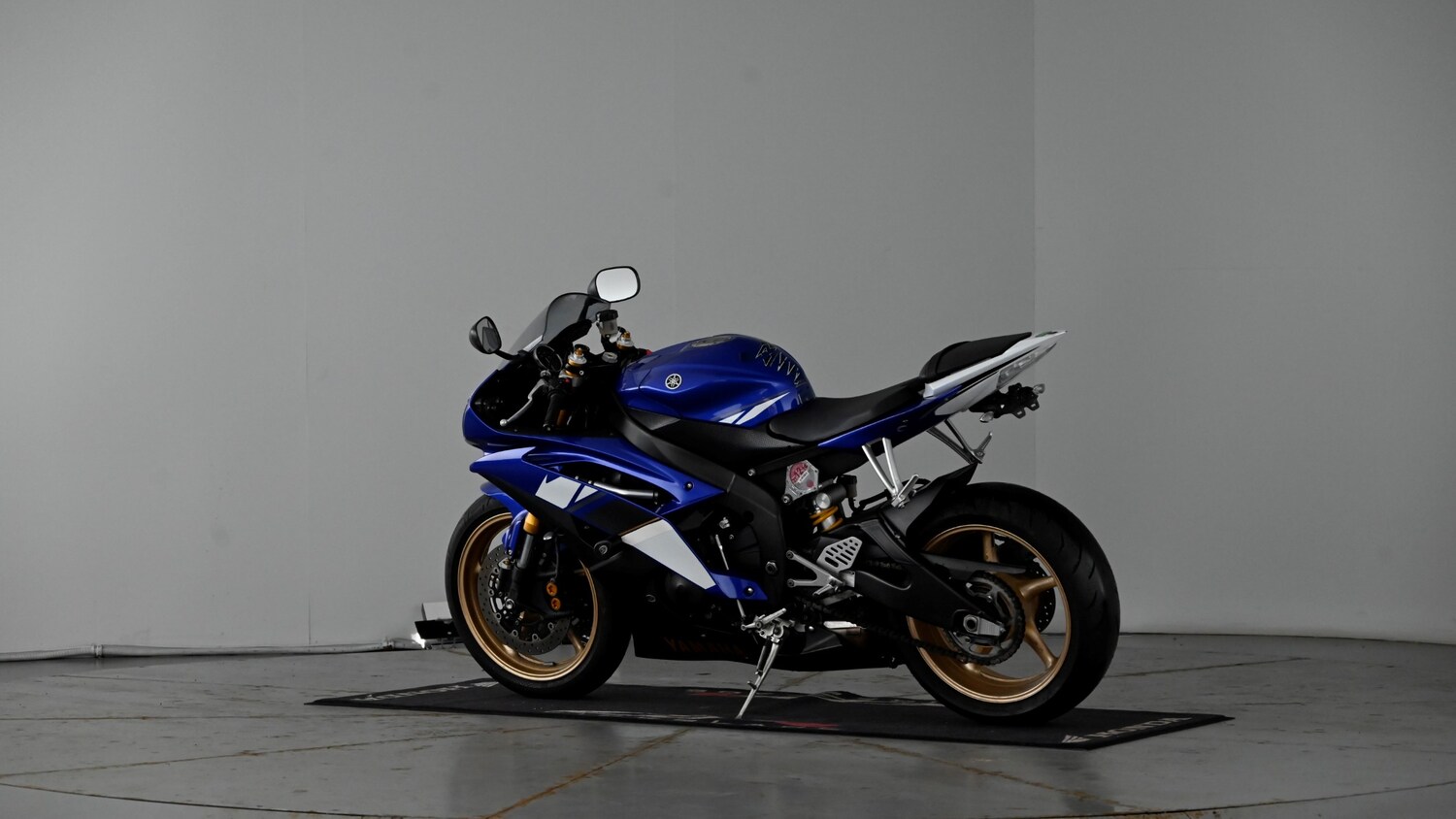 Yamaha R6