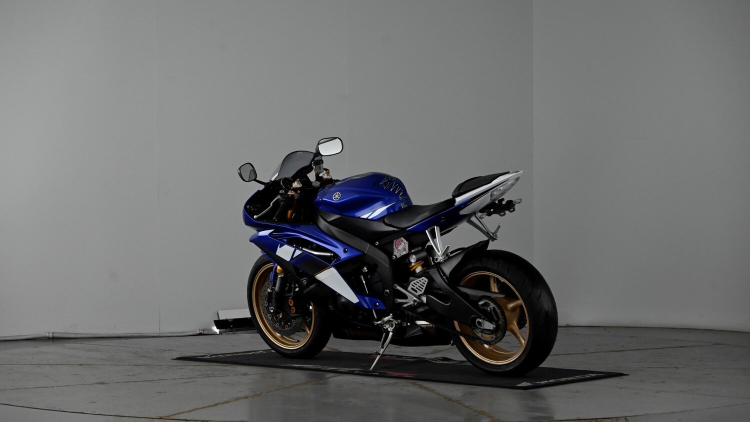 Yamaha R6