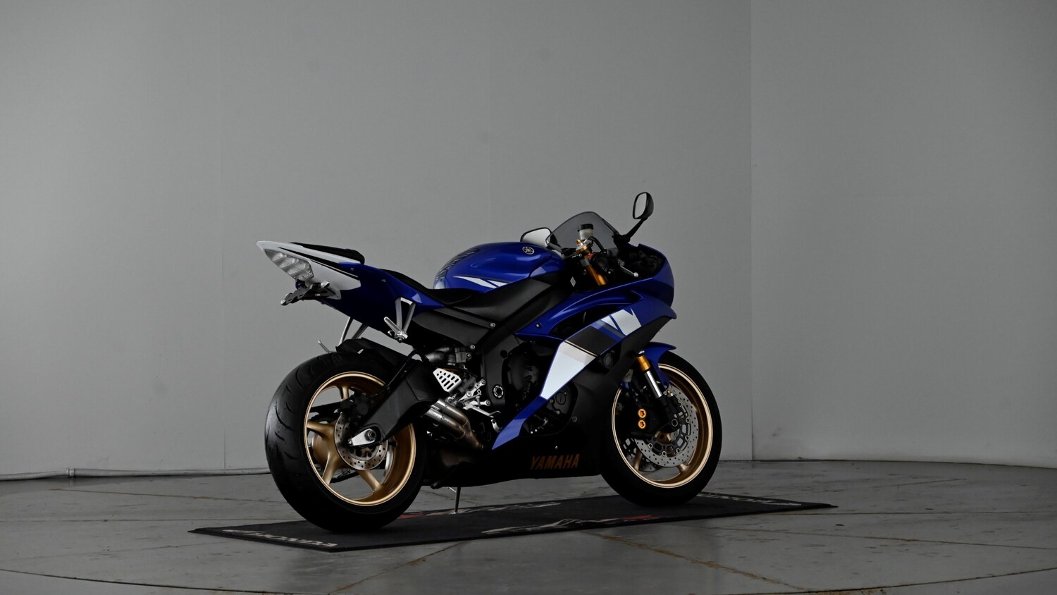 Yamaha R6