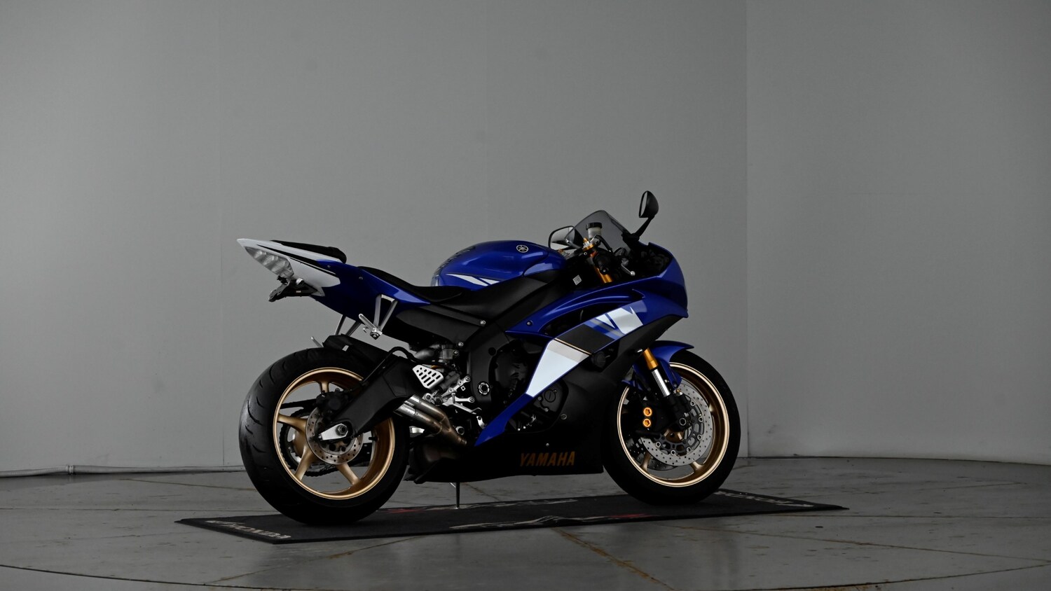 Yamaha R6