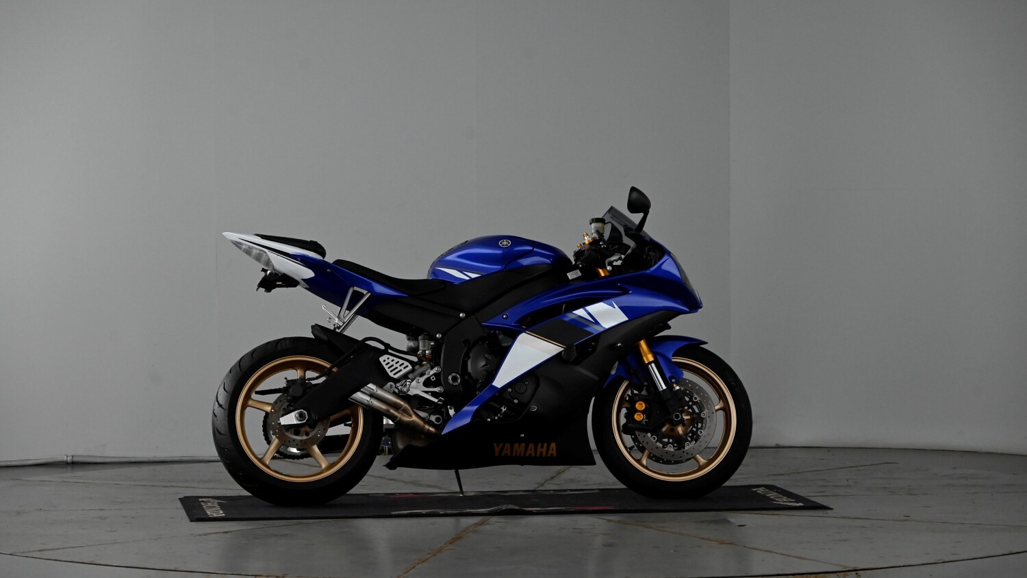 Yamaha R6