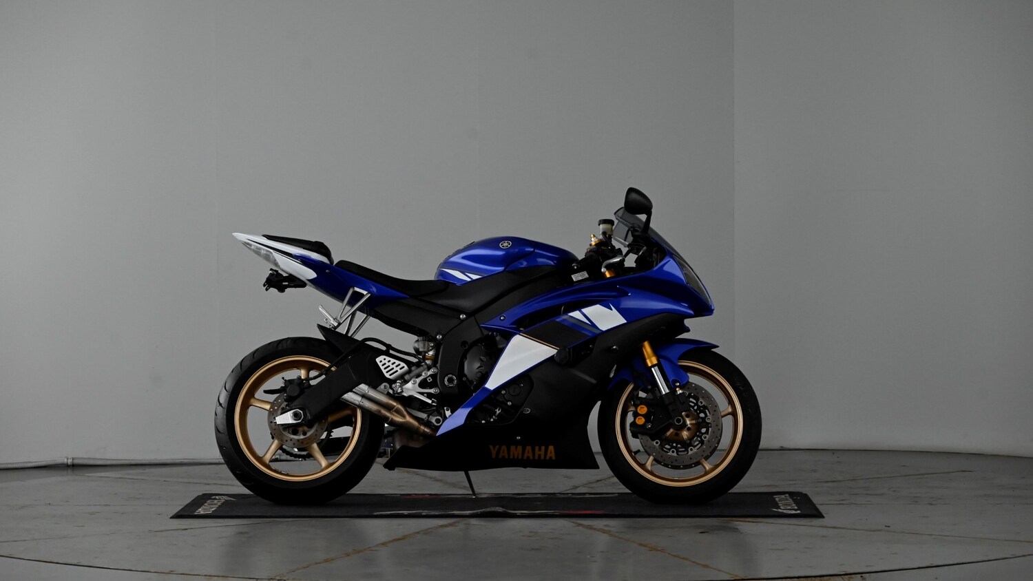 Yamaha R6