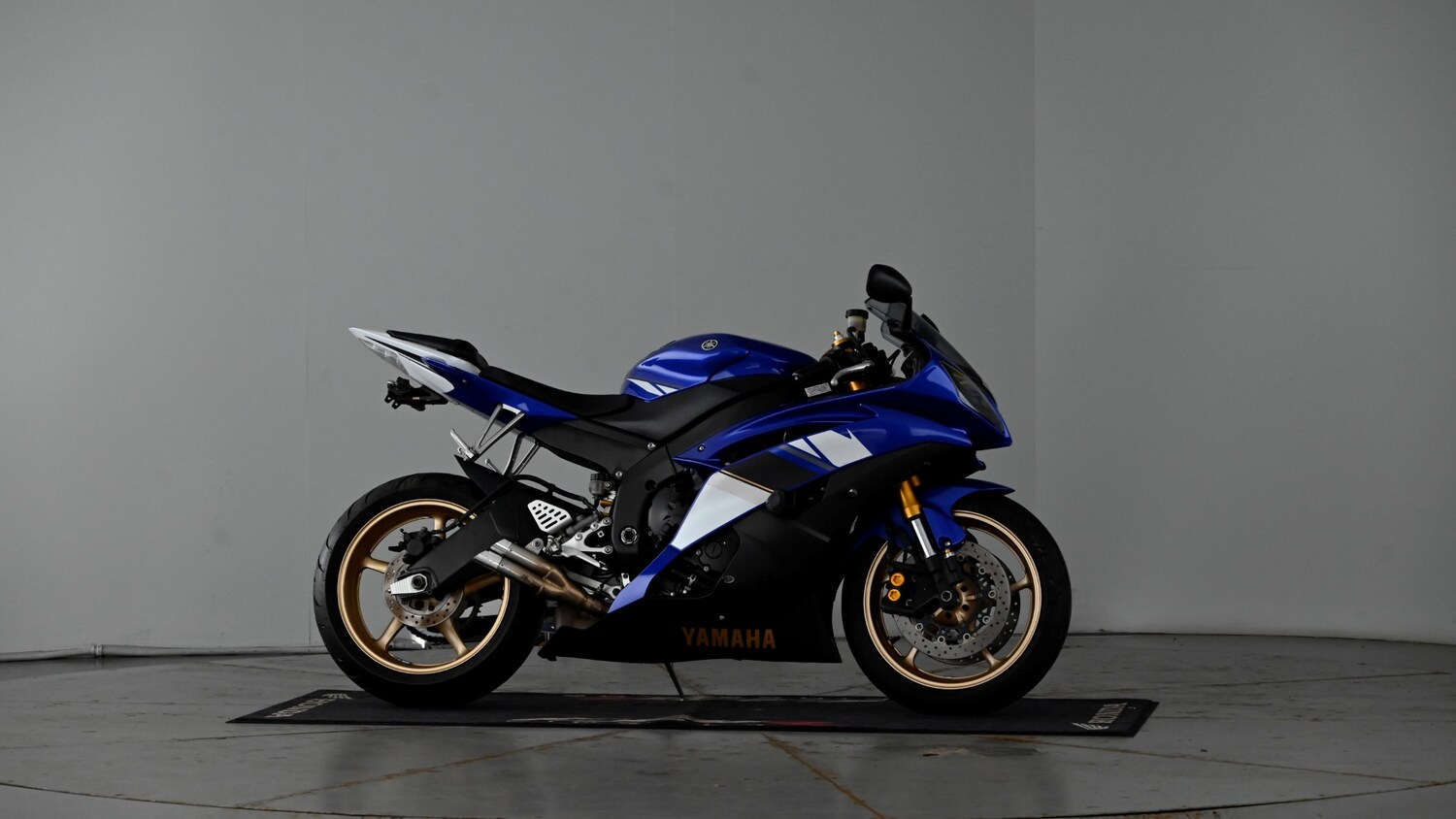 Yamaha R6