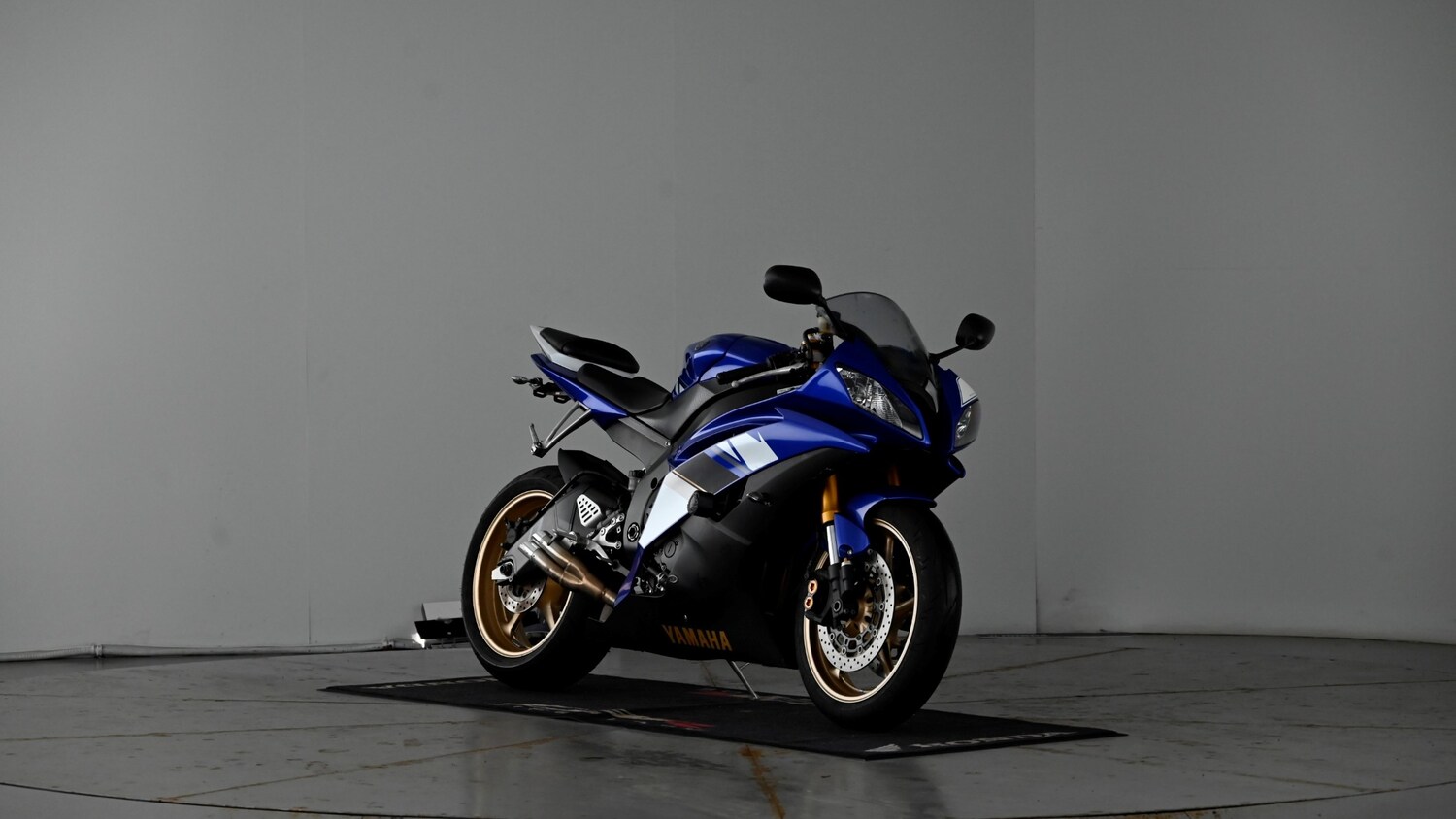 Yamaha R6
