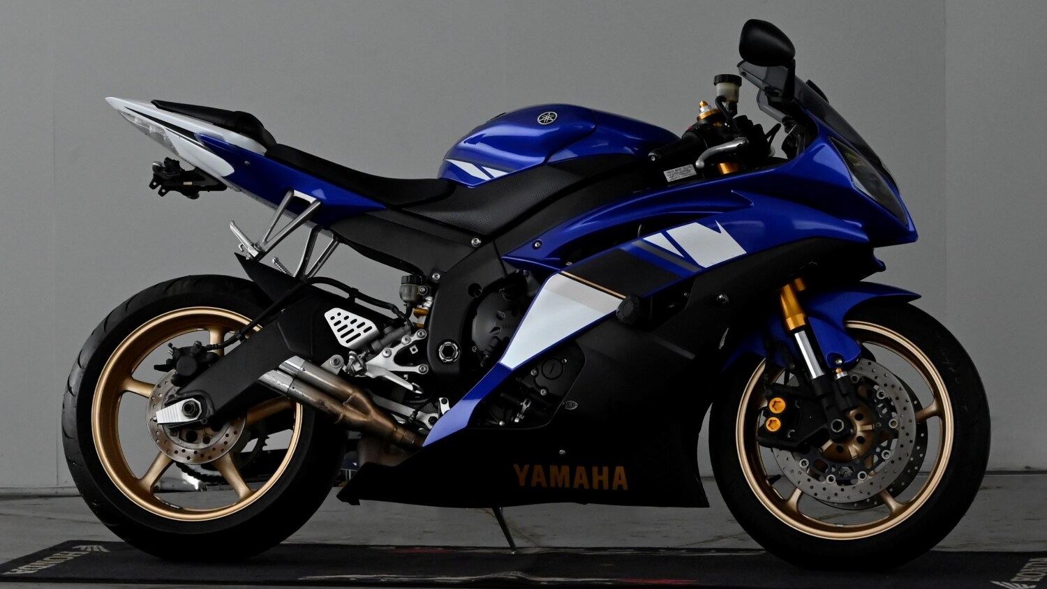 Yamaha R6
