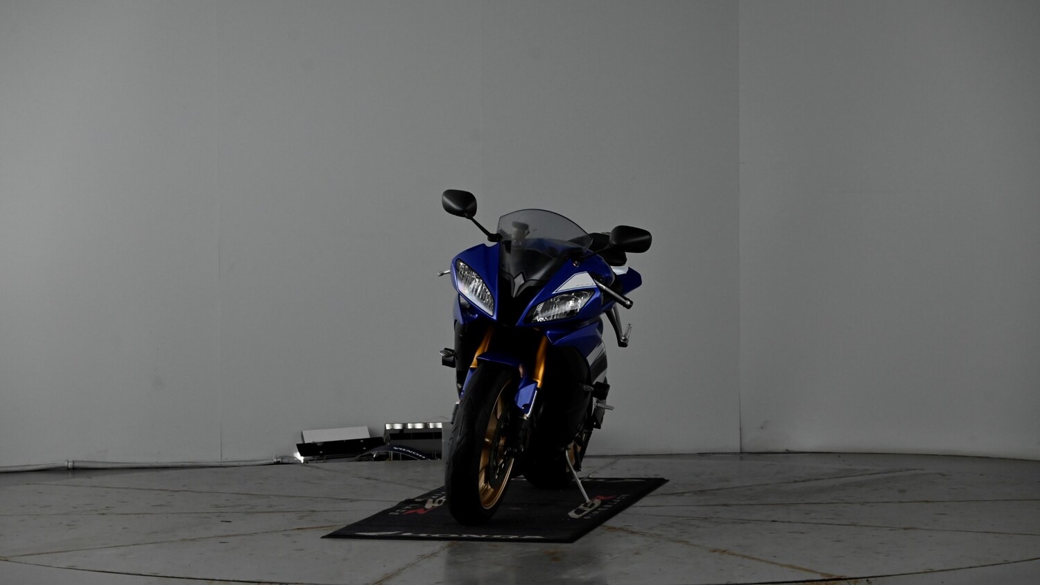 Yamaha R6
