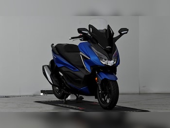 Used Honda Forza 350 2022 for sale - bike-77702775: Photo