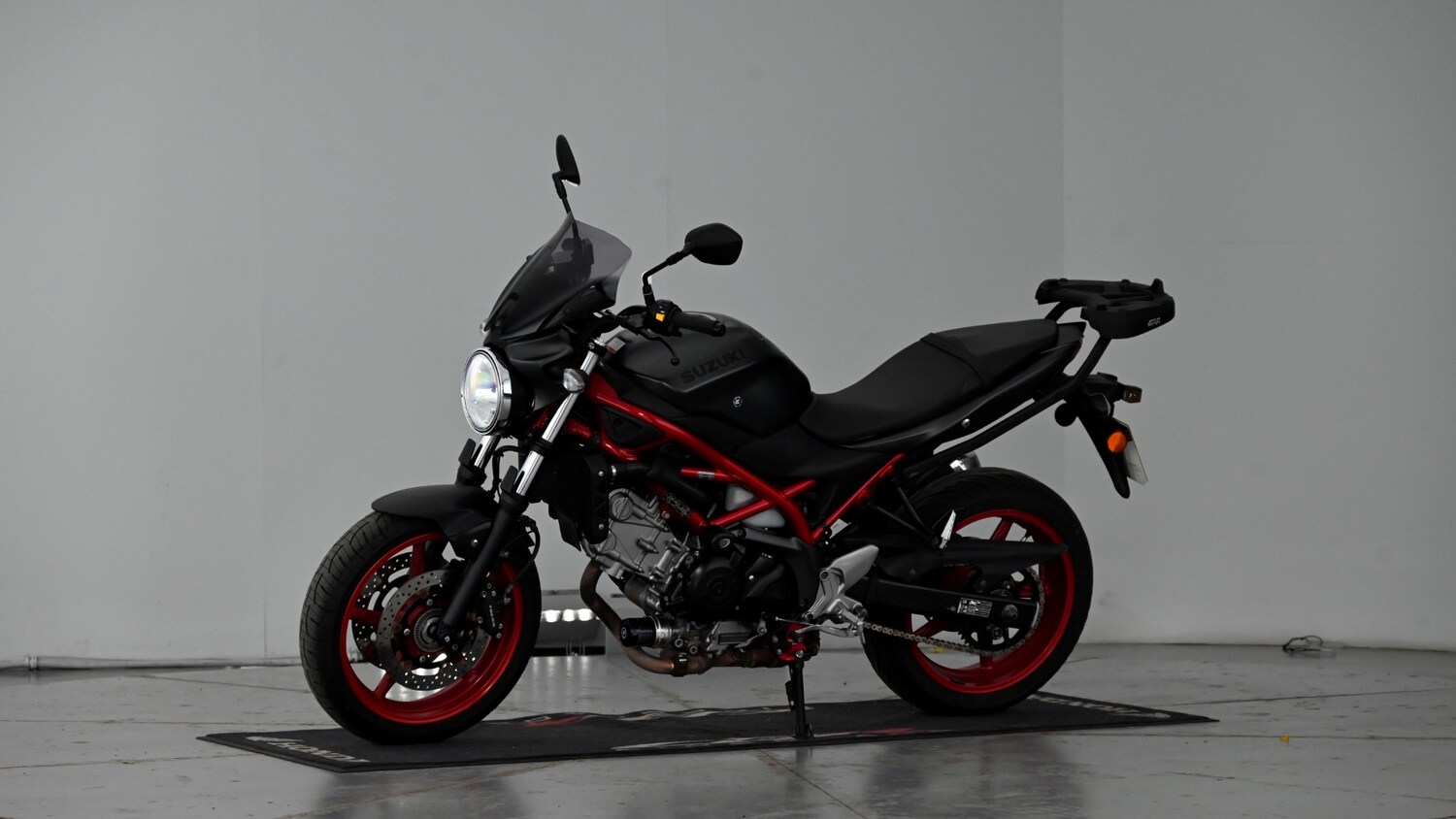 Suzuki SV650