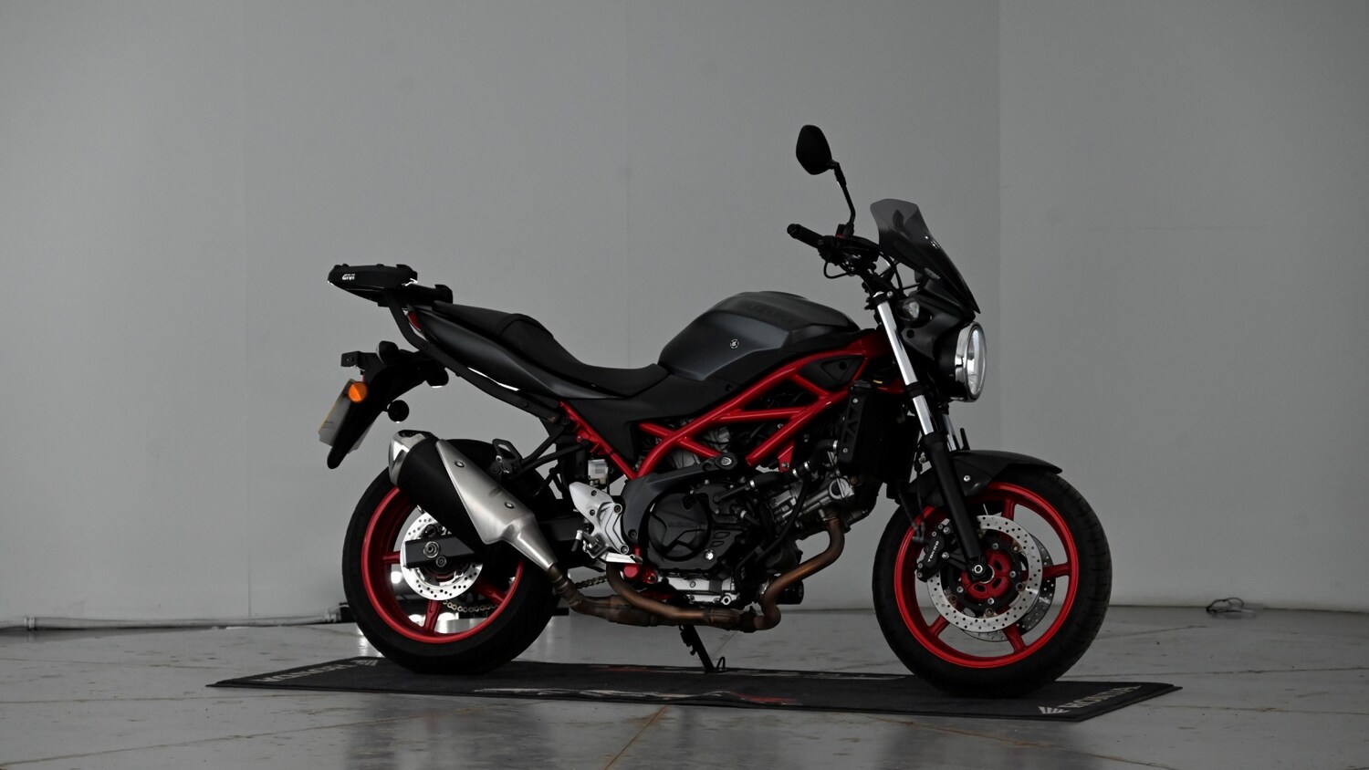 Suzuki SV650