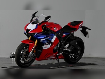 Used Honda CBR1000RR Fireblade SP 2024 for sale - bike-78418756: Photo