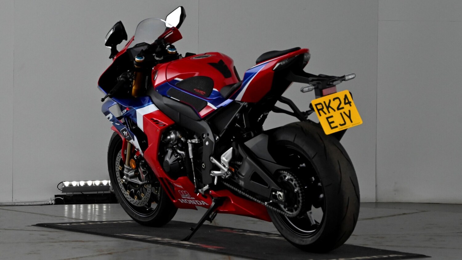 Used Honda CBR1000RR Fireblade SP 2024 for sale - 78418756: Photo 4