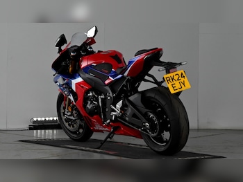 Used Honda CBR1000RR Fireblade SP 2024 for sale - bike-78418756: Photo
