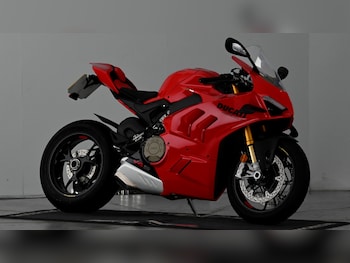 Used Ducati Panigale V4S 2023 for sale - bike-77619094: Photo