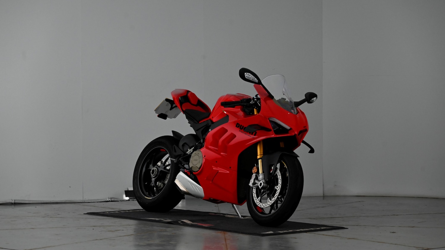 Ducati Panigale V4S