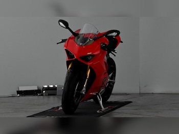 Used Ducati Panigale V4S 2019 for sale - bike-77569998: Photo
