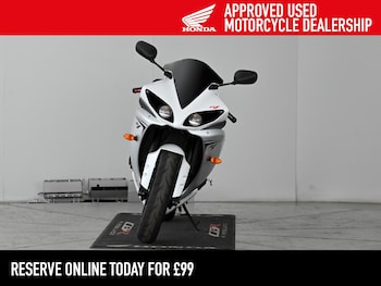 Used Yamaha R1 2015 for sale - bike-78824444: Photo