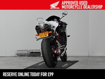 Used Yamaha R1 2015 for sale - bike-78824444: Photo