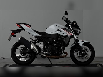 Used Kawasaki Z400 2023 for sale - bike-77307554: Photo