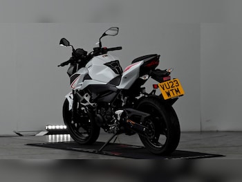 Used Kawasaki Z400 2023 for sale - bike-77307554: Photo