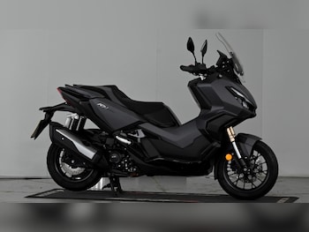 Used Honda ADV 350 2023 for sale - bike-78117826: Photo