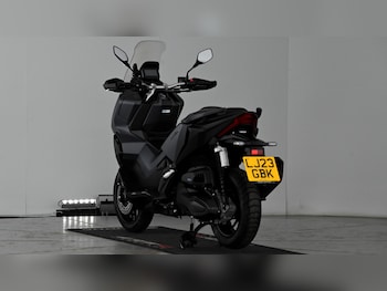 Used Honda ADV 350 2023 for sale - bike-78117826: Photo