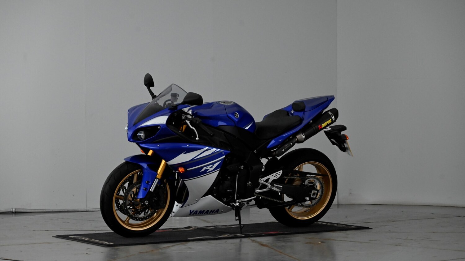 Yamaha R1